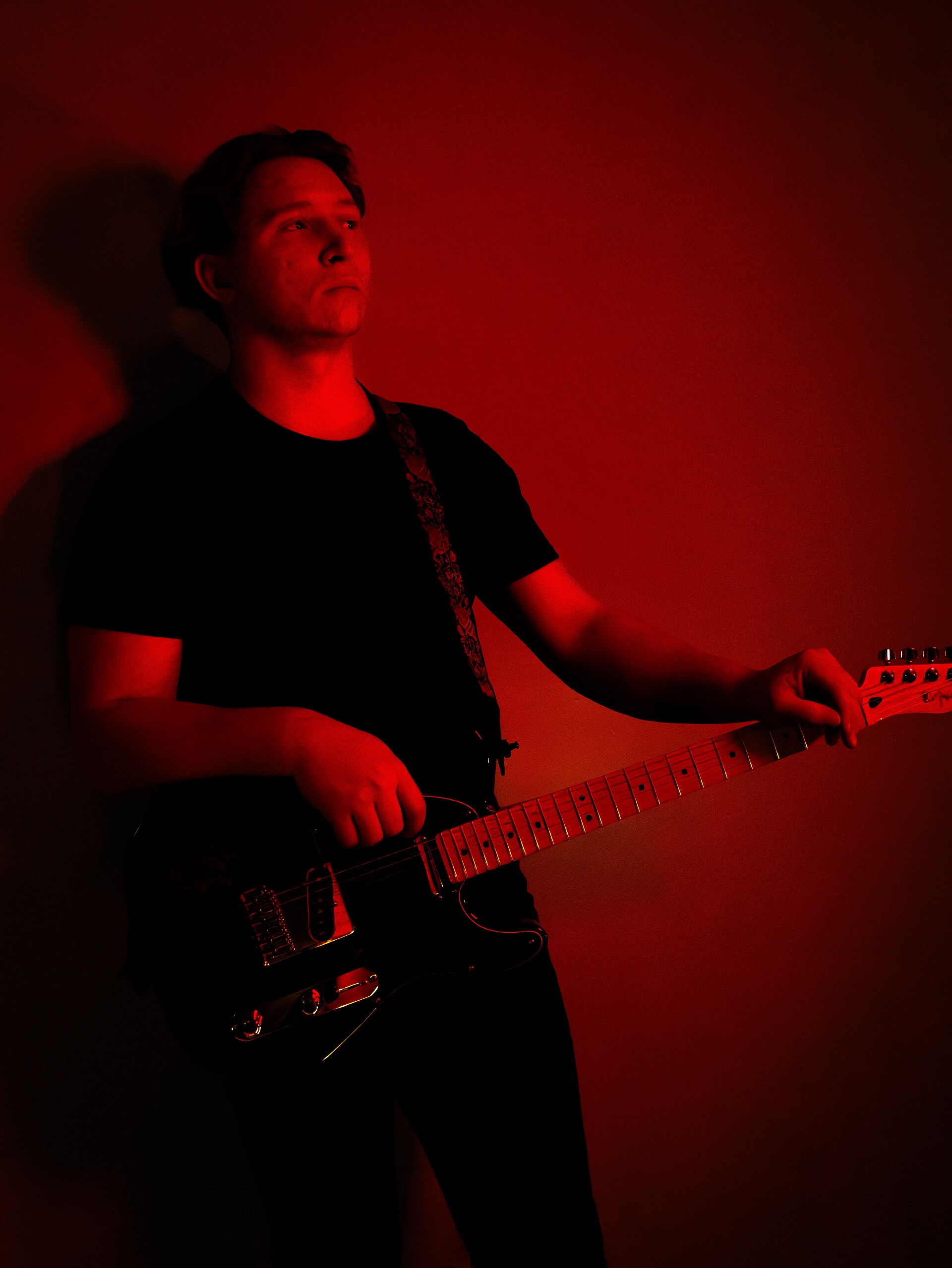Fame Fatale Band, Guitar Adam Williams